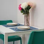 Functional With A View Of The In A Quiet Area Of By Renters * ורוצלב