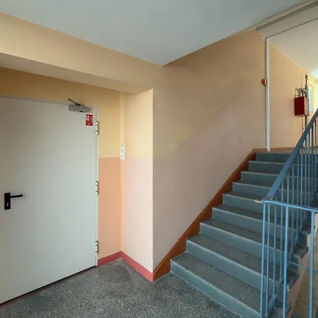 Functional With A View Of The In A Quiet Area Of By Renters 아파트 *