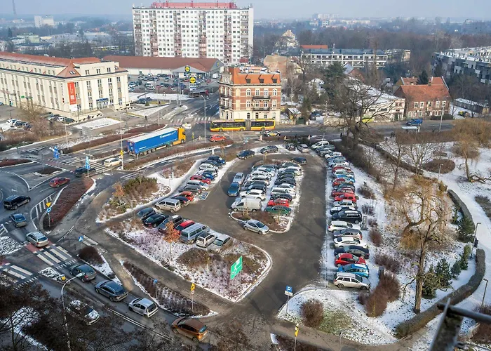 Functional With A View Of The In A Quiet Area Of By Renters Breslavia